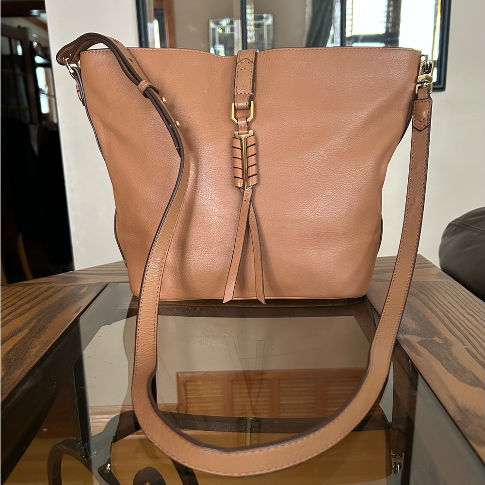 Stella & Dot Tan Leather Shoulder Bag